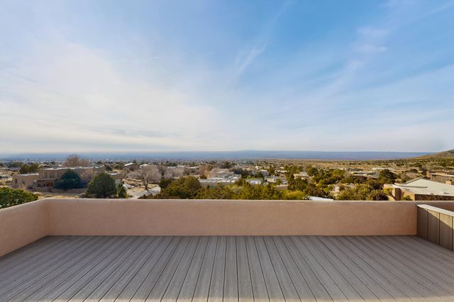 42 Cedar Hill Place NE, Albuquerque, NM 87122