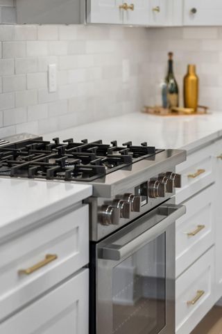136 Etiwan Park Street, Charleston, SC 29492