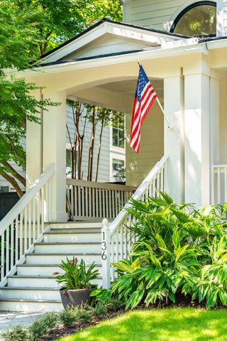 136 Etiwan Park Street, Charleston, SC 29492