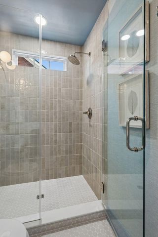136 Etiwan Park Street, Charleston, SC 29492