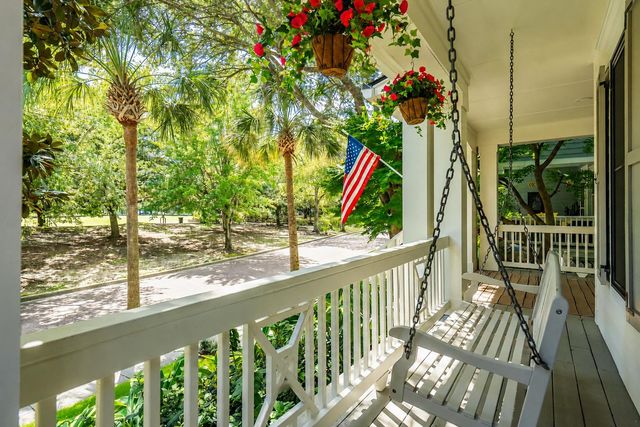 136 Etiwan Park Street, Charleston, SC 29492