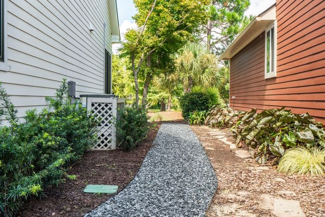 136 Etiwan Park Street, Charleston, SC 29492
