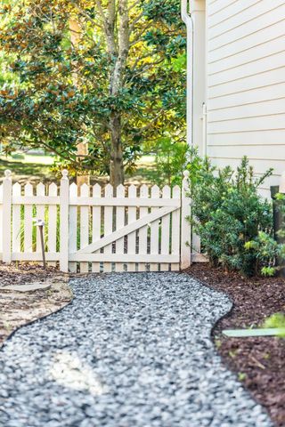 136 Etiwan Park Street, Charleston, SC 29492