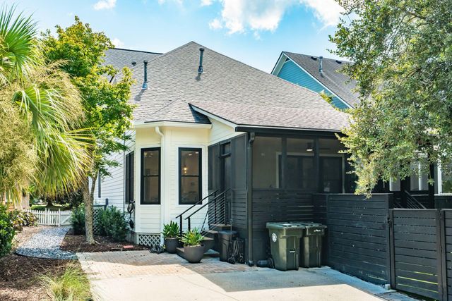 136 Etiwan Park Street, Charleston, SC 29492