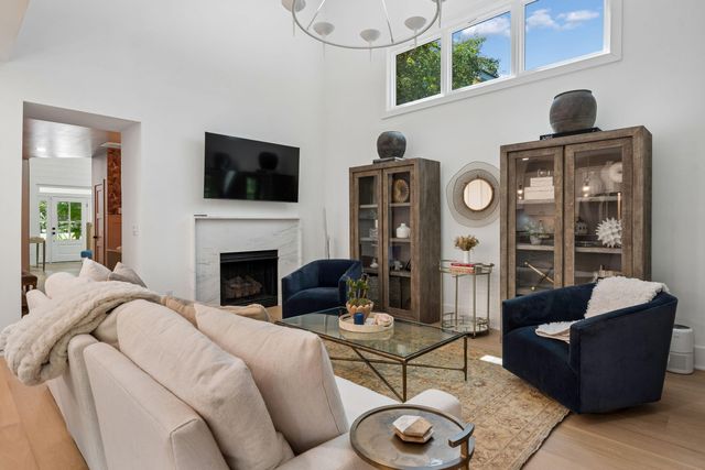 136 Etiwan Park Street, Charleston, SC 29492