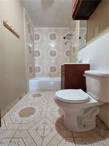 601 Eagle Street, Utica, NY 13501