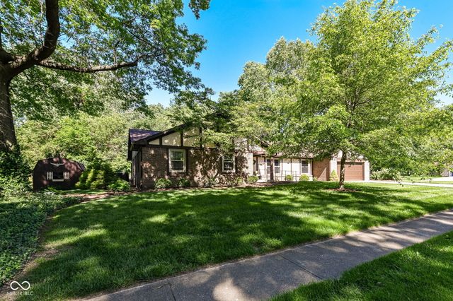 10188 E Lakeshore Drive, Carmel, IN 46033