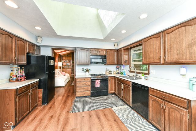 10188 E Lakeshore Drive, Carmel, IN 46033