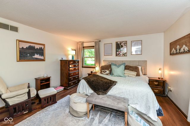 10188 E Lakeshore Drive, Carmel, IN 46033