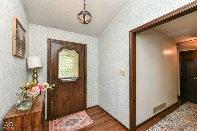 10188 E Lakeshore Drive, Carmel, IN 46033