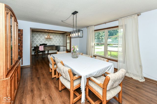 10188 E Lakeshore Drive, Carmel, IN 46033