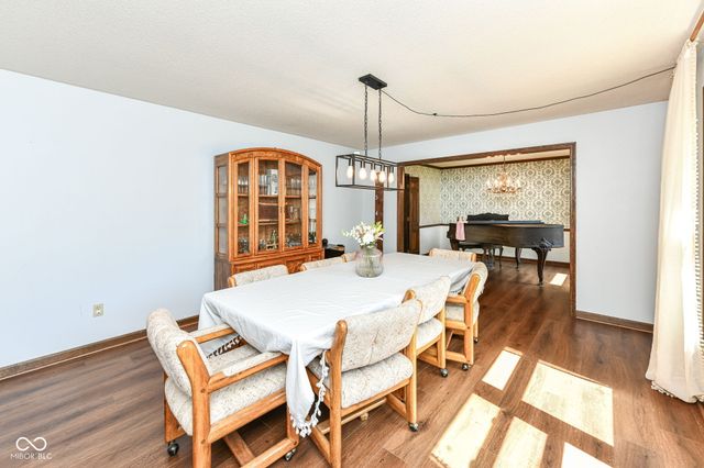 10188 E Lakeshore Drive, Carmel, IN 46033