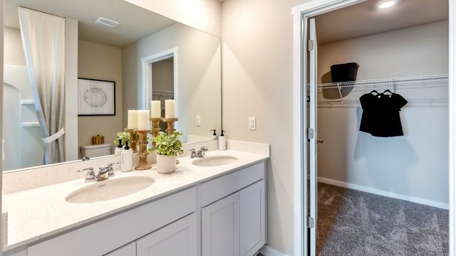 600 Maddie Lane, Tiffin, IA 52340