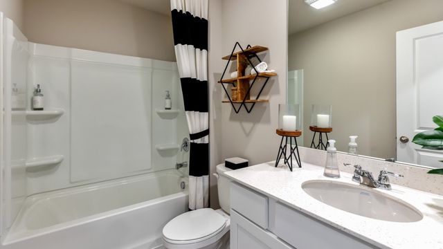 600 Maddie Lane, Tiffin, IA 52340