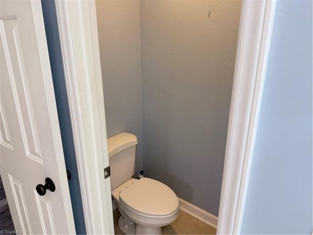 7605 Keating Drive, Oak Ridge, NC 27310