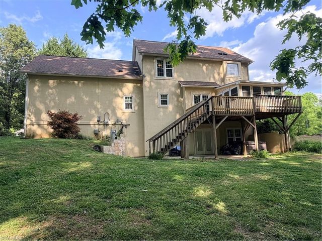 7605 Keating Drive, Oak Ridge, NC 27310