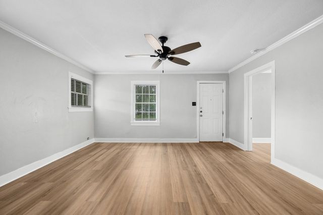 1216 S Myrtle ST, Georgetown, TX 78626