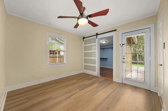 1216 S Myrtle ST, Georgetown, TX 78626
