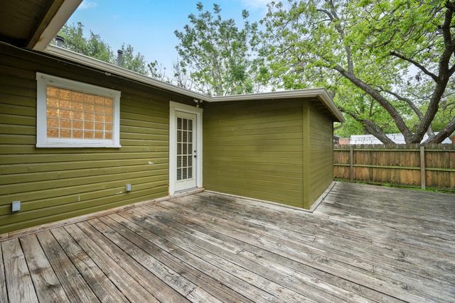 1216 S Myrtle ST, Georgetown, TX 78626