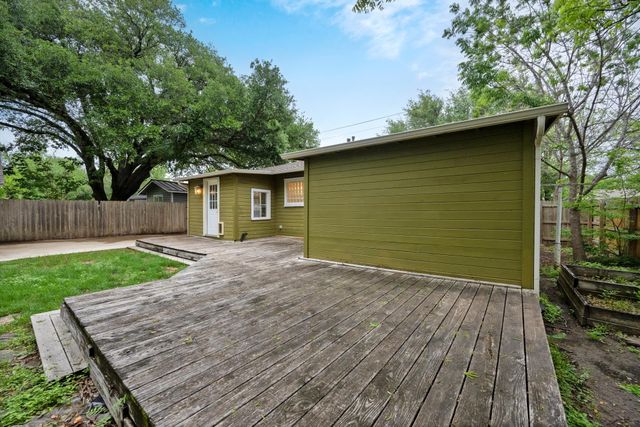 1216 S Myrtle ST, Georgetown, TX 78626