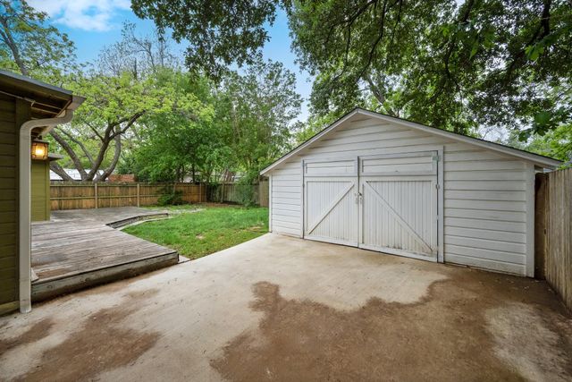 1216 S Myrtle ST, Georgetown, TX 78626