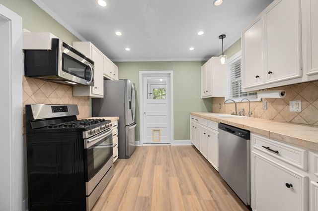 1216 S Myrtle ST, Georgetown, TX 78626
