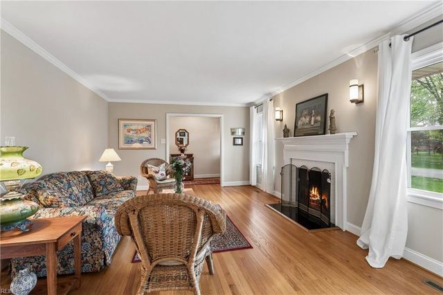 214 Nelson District RD, Yorktown, VA 23692