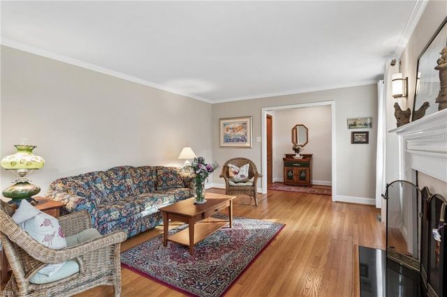 214 Nelson District RD, Yorktown, VA 23692