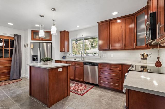 214 Nelson District RD, Yorktown, VA 23692