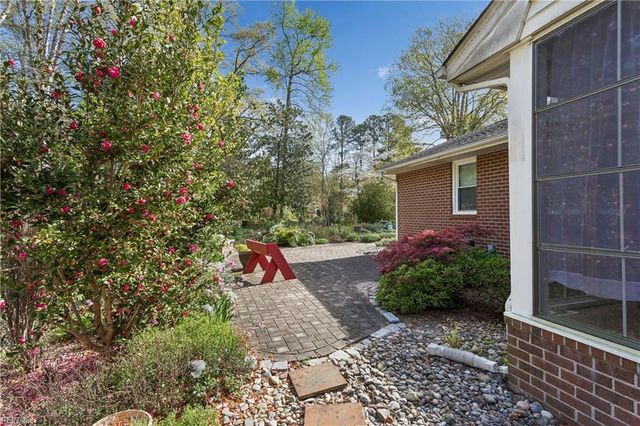 214 Nelson District RD, Yorktown, VA 23692