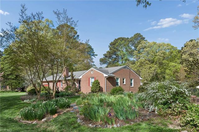 214 Nelson District RD, Yorktown, VA 23692