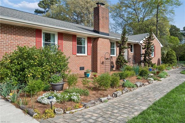 214 Nelson District RD, Yorktown, VA 23692