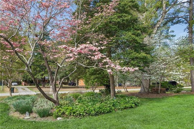 214 Nelson District RD, Yorktown, VA 23692