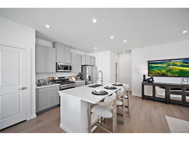 2235 Peridot Loop Hts, Colorado Springs, CO 80908