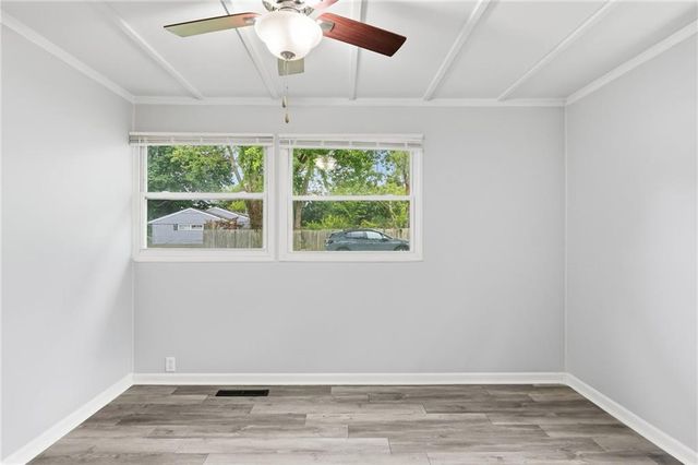6108 N Charlotte Street, Kansas City, MO 64118