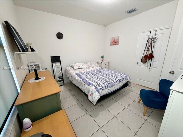 12990 SW 232nd Ln, Homestead, FL 33170