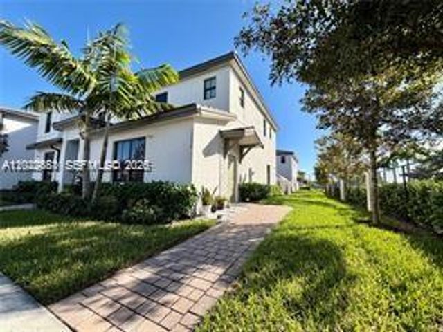 12990 SW 232nd Ln, Homestead, FL 33170