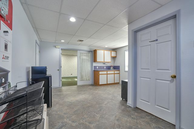 1081 Joe Wright Road, Klamath Falls, OR 97603