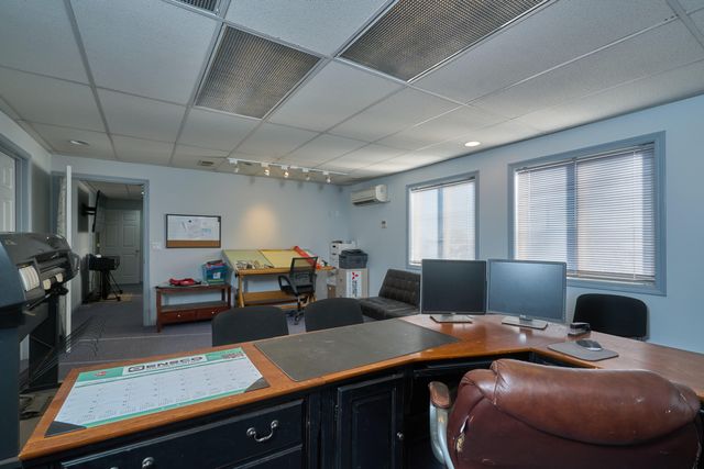 1081 Joe Wright Road, Klamath Falls, OR 97603