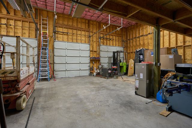 1081 Joe Wright Road, Klamath Falls, OR 97603