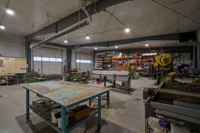 1081 Joe Wright Road, Klamath Falls, OR 97603