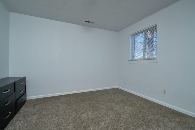 1081 Joe Wright Road, Klamath Falls, OR 97603