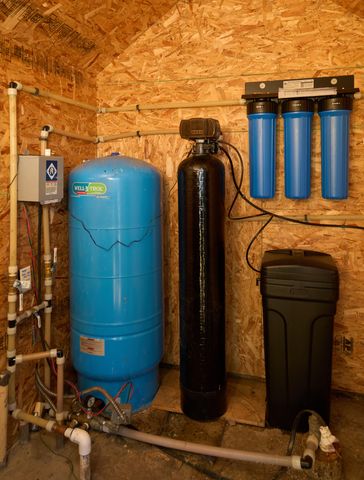 1081 Joe Wright Road, Klamath Falls, OR 97603