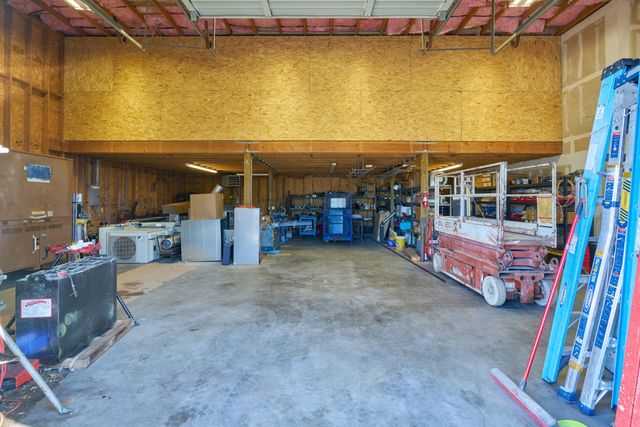 1081 Joe Wright Road, Klamath Falls, OR 97603