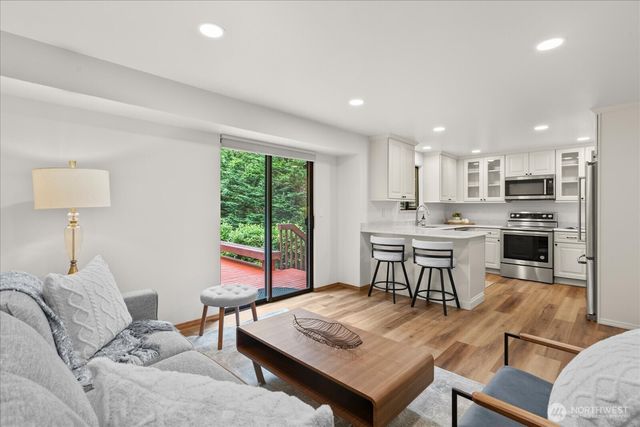 5306 162nd Place SW, Edmonds, WA 98026