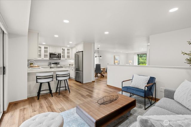 5306 162nd Place SW, Edmonds, WA 98026