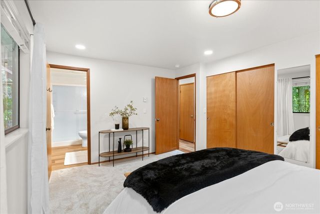 5306 162nd Place SW, Edmonds, WA 98026