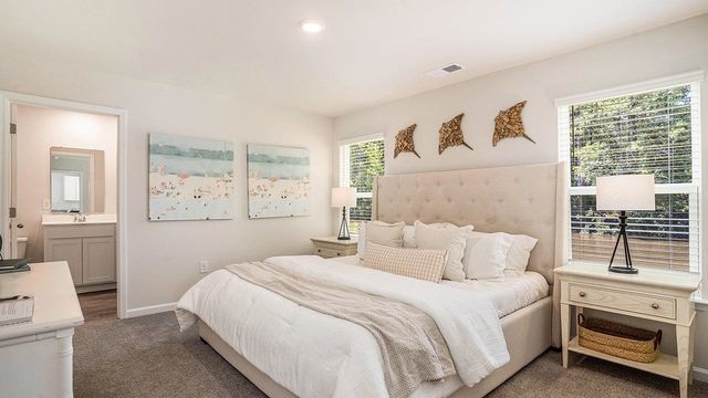 915 Farmers Passage Loop, Loris, SC 29569