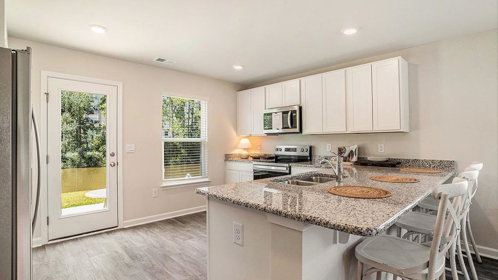 915 Farmers Passage Loop, Loris, SC 29569 — photo 3