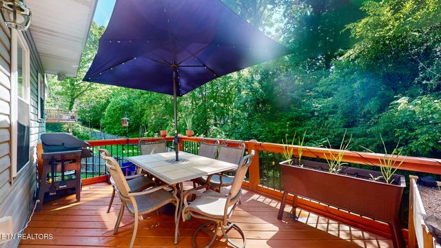 1859 Poplar Hill Rd, Knoxville, TN 37922